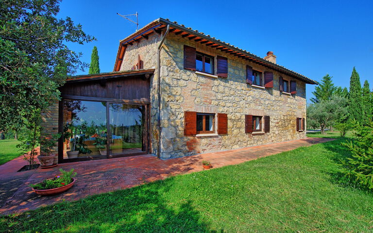 Casale Giulio: Außen, Draussen