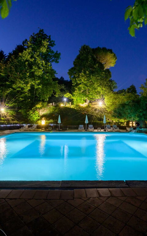 Villa Contessa: Draussen, Garten, Schwimmbad