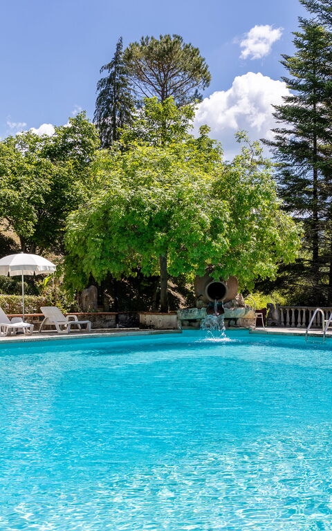Villa Contessa: Draussen, Schwimmbad