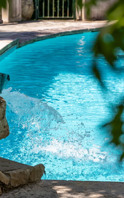 Villa Contessa: Draussen, Schwimmbad