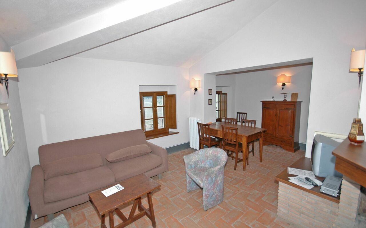 Unterkunft Fornacino 2: Esszimmer, Küche, Wohnzimmer