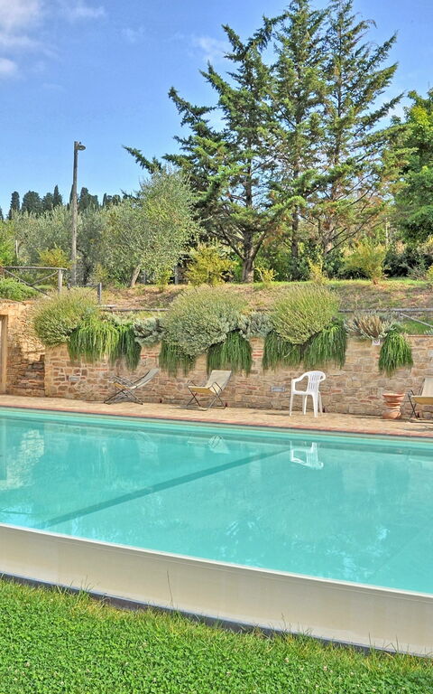 Le Fonti: Schwimmbad