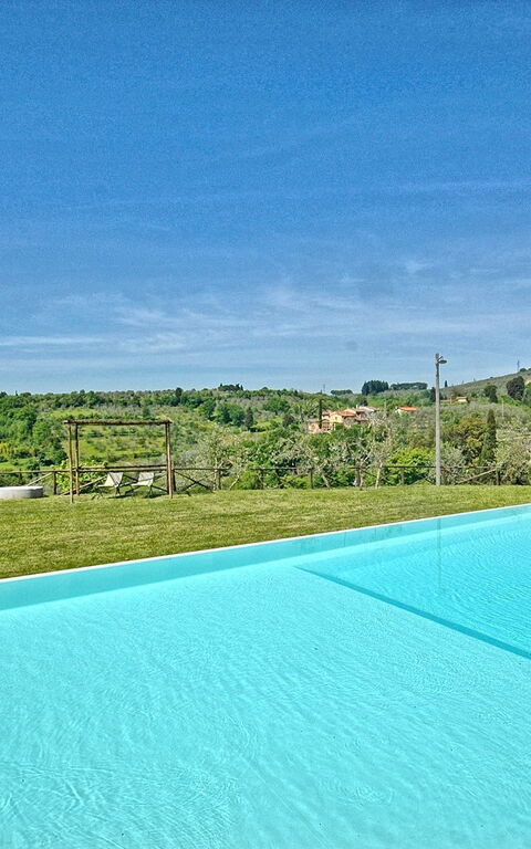 Le Fonti: Schwimmbad