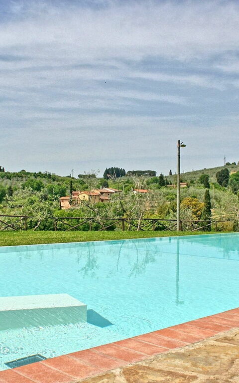 Le Fonti: Schwimmbad