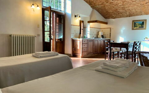 Unterkunft Le Fonti 4: Esszimmer, Küche, Wohnzimmer