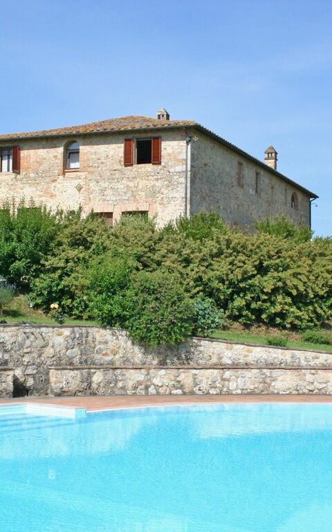 San Donnino: Schwimmbad