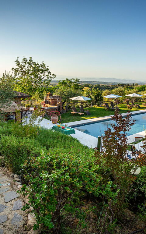 Villa Amadeo: Ansichten, Außen, Draussen, Garten, Schwimmbad