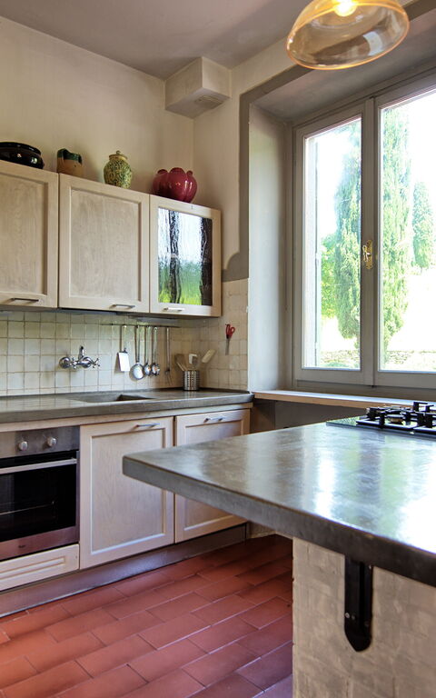 Villa Lo Scoiattolo: Küche