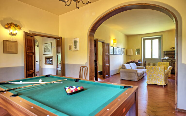 Villa Lo Scoiattolo: Wohnzimmer