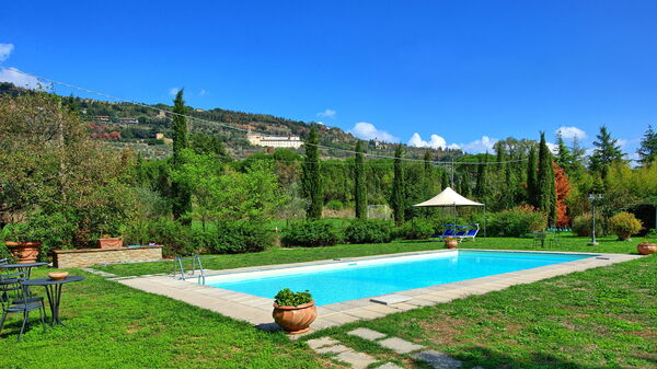 Villa Elisa: Garten, Schwimmbad