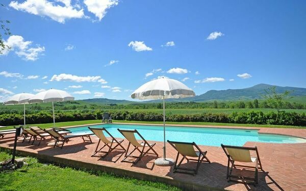 Pienza: Garten, Schwimmbad
