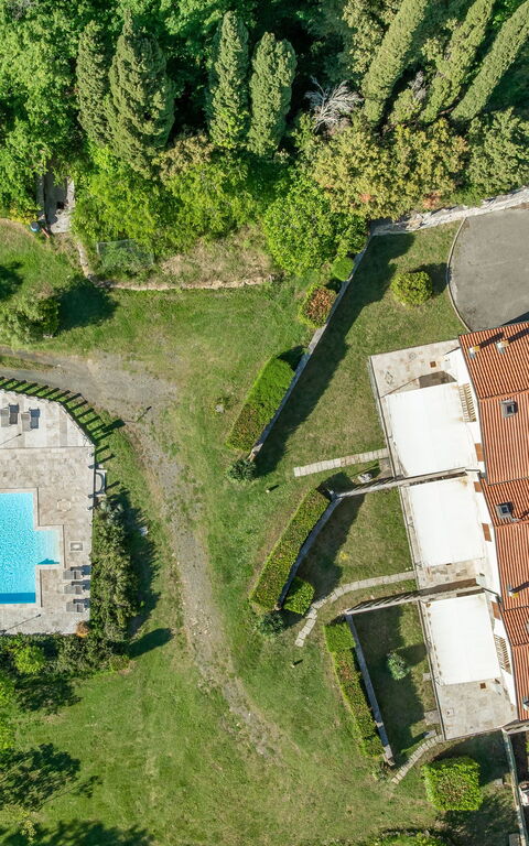 Le Querciolaie with Geothermal Pool: Ansichten, Garten, Schwimmbad