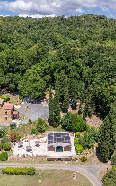 Le Querciolaie with Geothermal Pool: Ansichten, Draussen