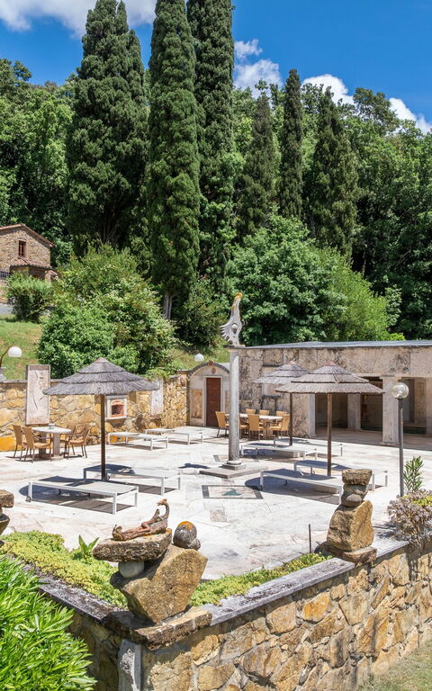 Le Querciolaie with Geothermal Pool: Ansichten, Draussen, Schwimmbad, Whirlpool