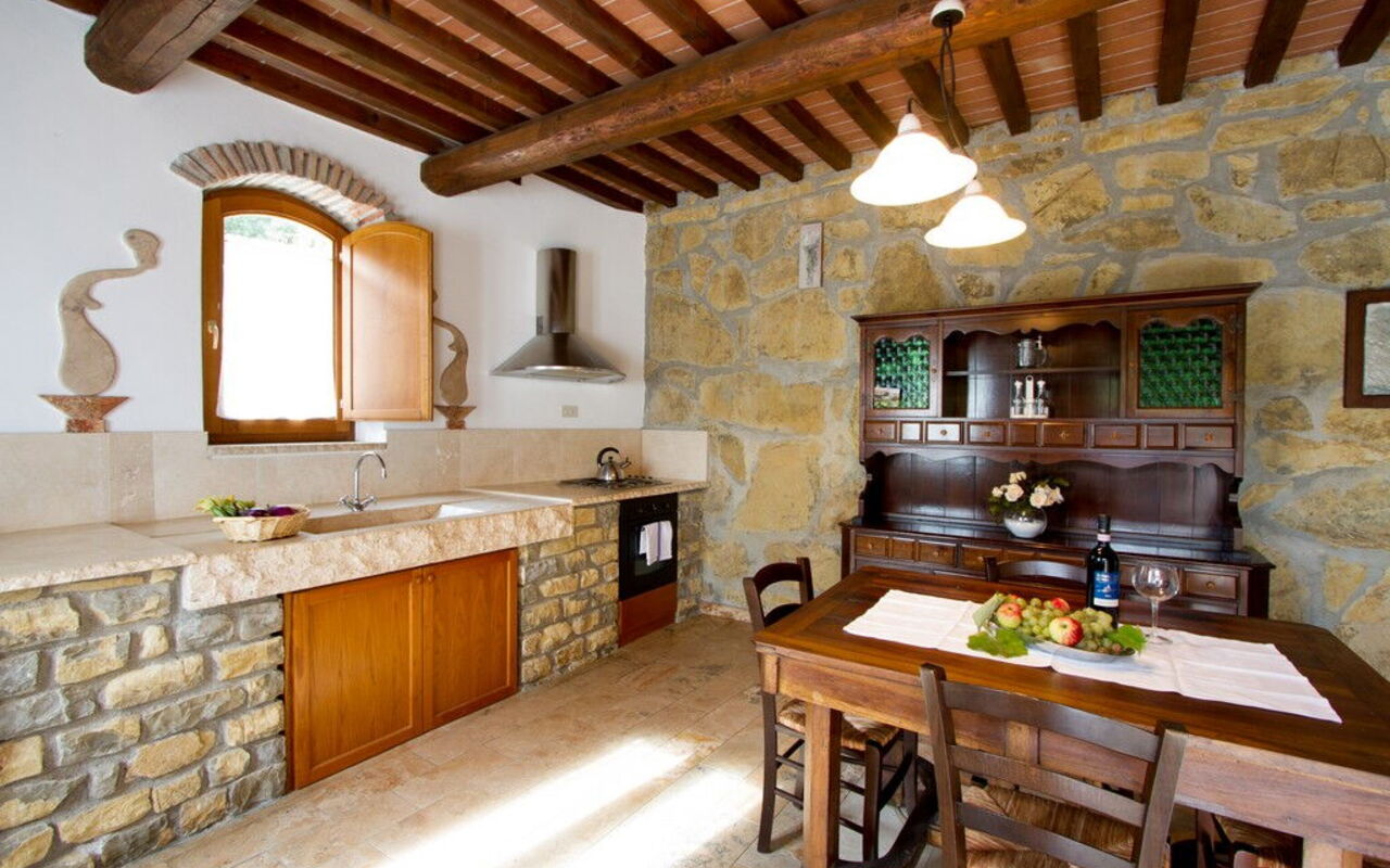 Unterkunft Fontana 2: Esszimmer, Küche