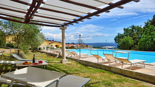 Le Querciolaie: Garten, Schwimmbad