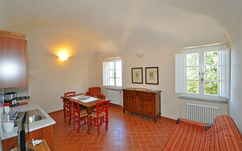 Unterkunft Dante 5: Esszimmer, Küche, Wohnzimmer