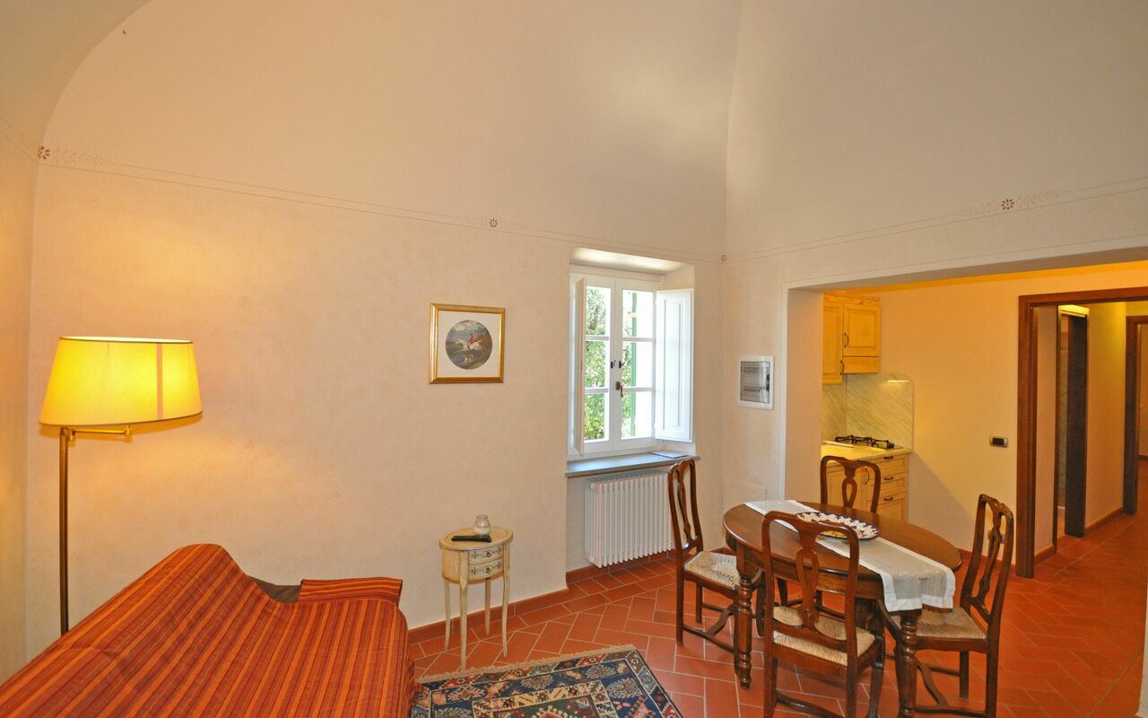 Unterkunft Dante 4: Esszimmer, Küche, Wohnzimmer