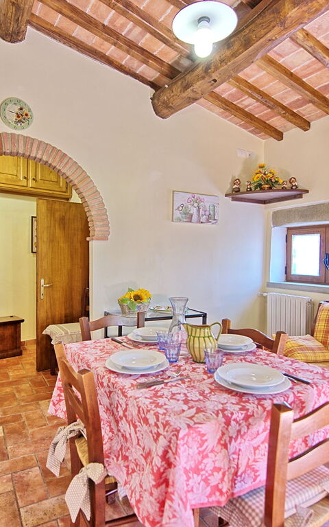 Il Salice: Esszimmer, Küche, Wohnzimmer