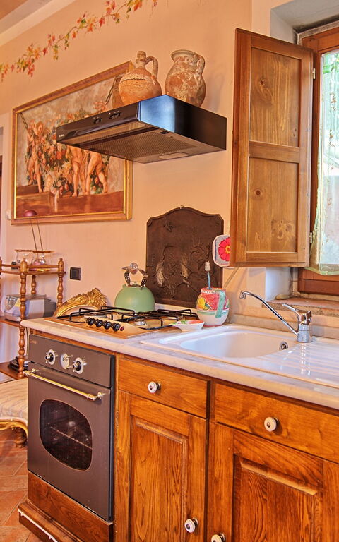 Casa Vania: Esszimmer, Küche