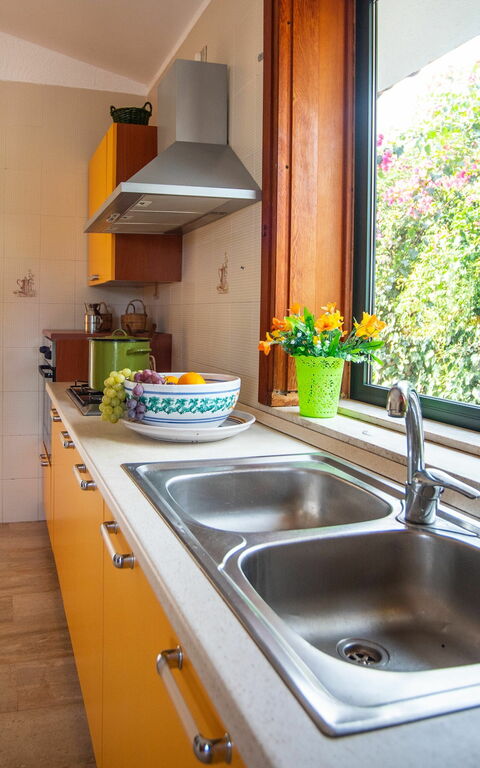 Villa Contrada: Küche