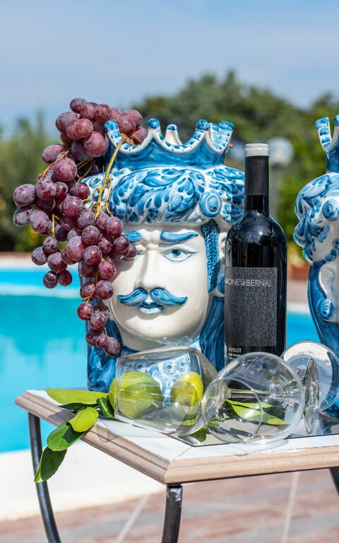 Villa Contrada: Draussen, Schwimmbad