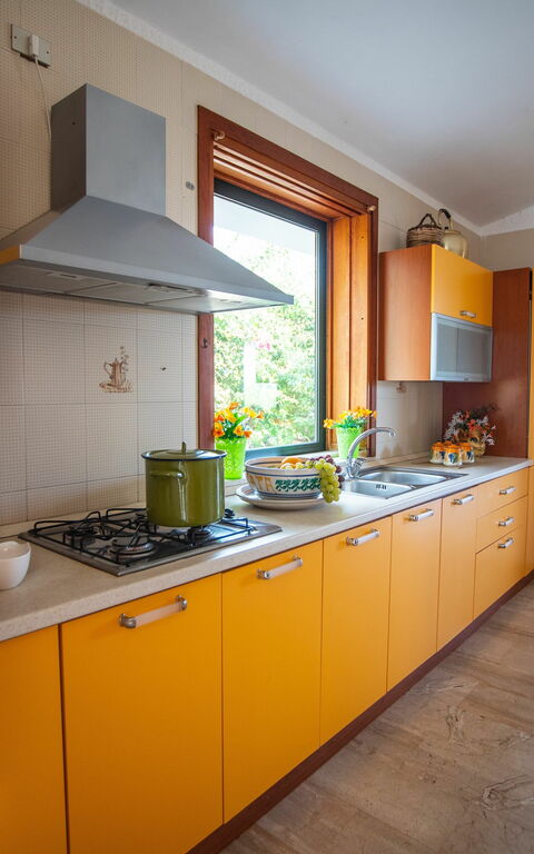 Villa Contrada: Küche