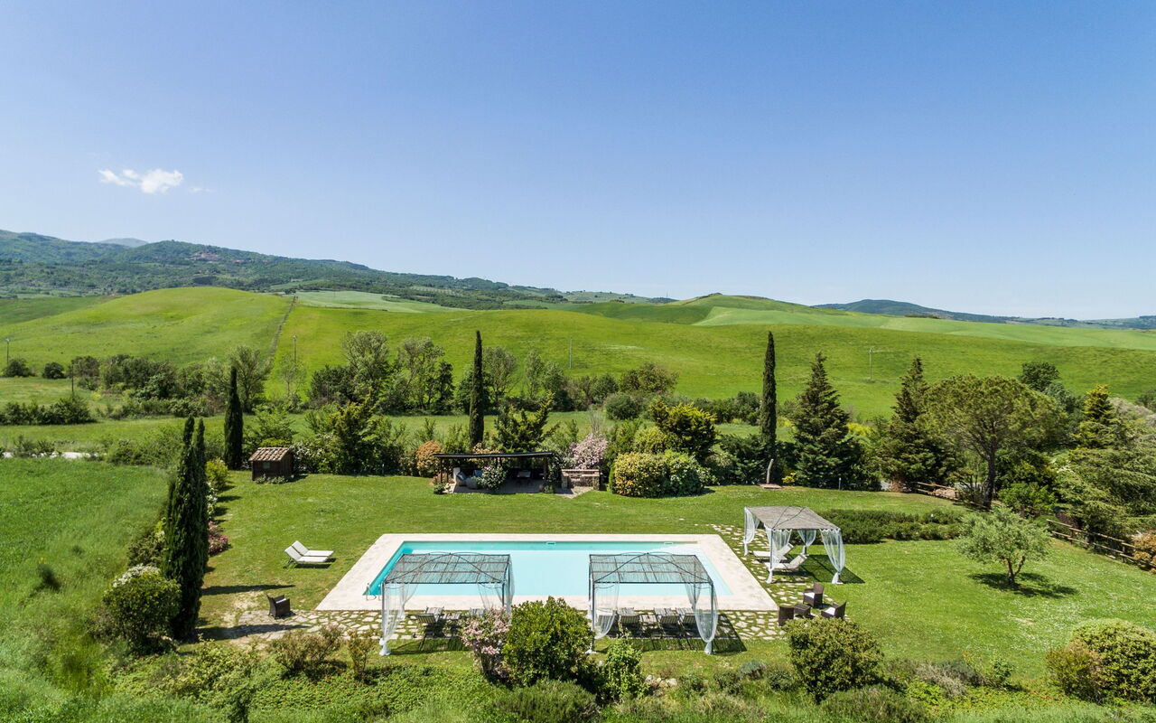 Villa Castiglione: Ansichten, Draussen, Schwimmbad