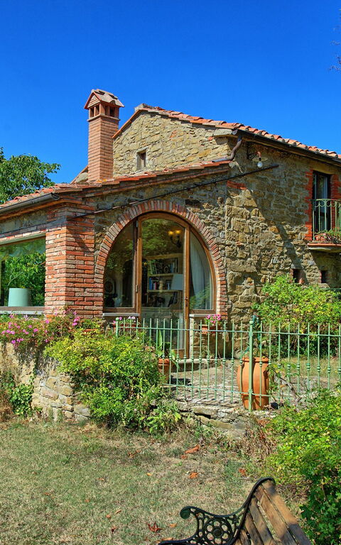 Gellino: Außen, Garten