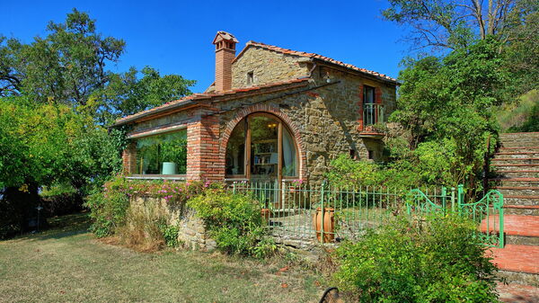 Gellino: Außen, Garten