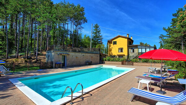 Villa Lorenzo: Schwimmbad