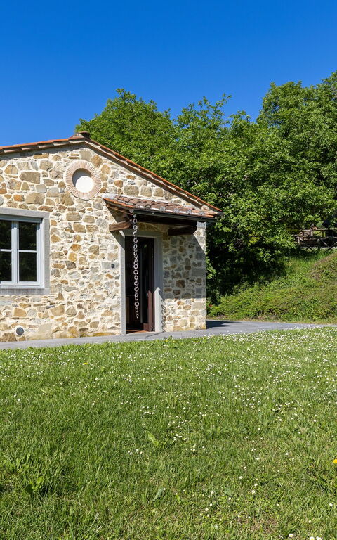 Villa Casentino: Schwimmbad