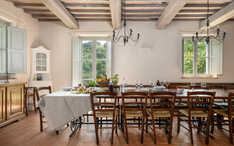 Villa Casentino: Esszimmer