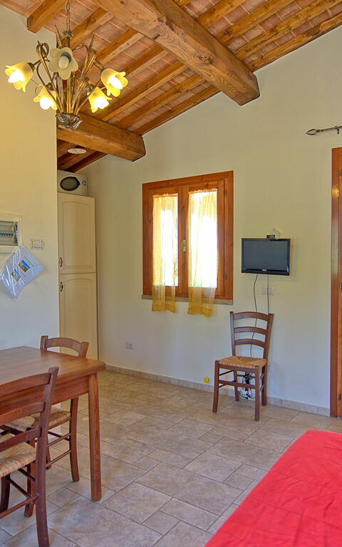 Villa Roberto: Esszimmer, Wohnzimmer