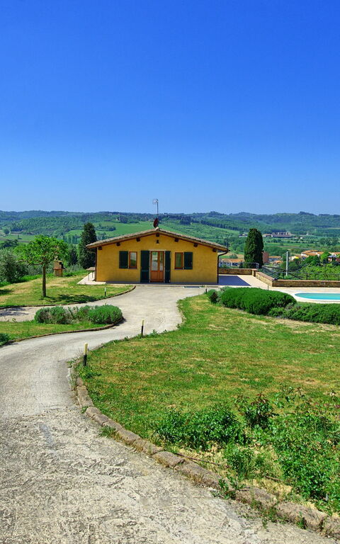 Villa Roberto: Draussen