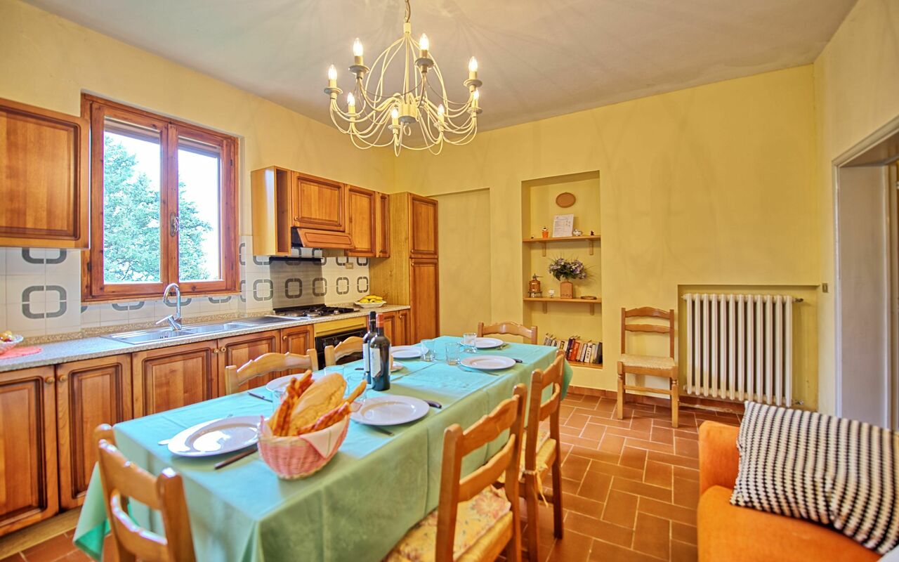 Unterkunft Vittoriana 2: Esszimmer, Wohnzimmer