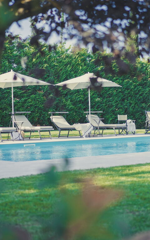 Villa Cassia: Draussen, Schwimmbad