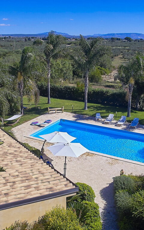 Villa Oasi: Schwimmbad