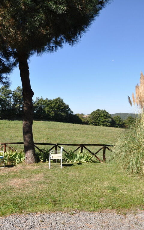 Ginestrella: Draussen, Garten