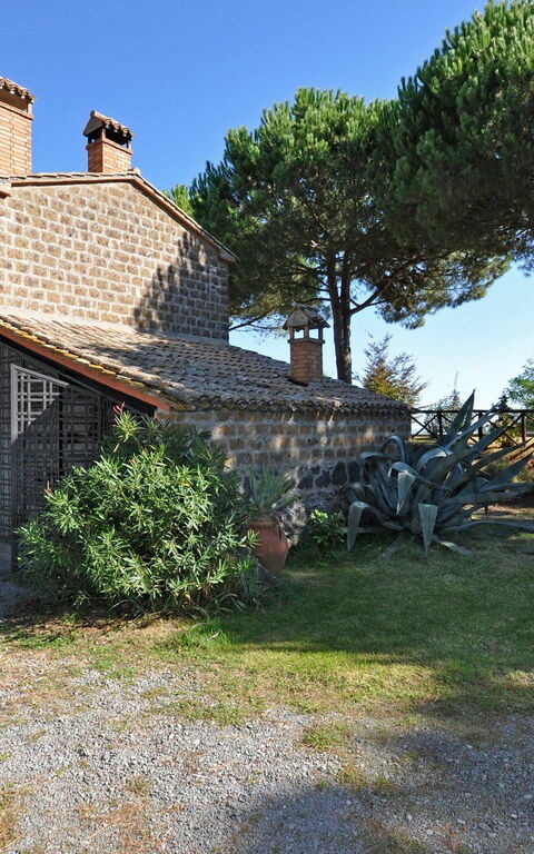 Ginestrella: Außen, Garten