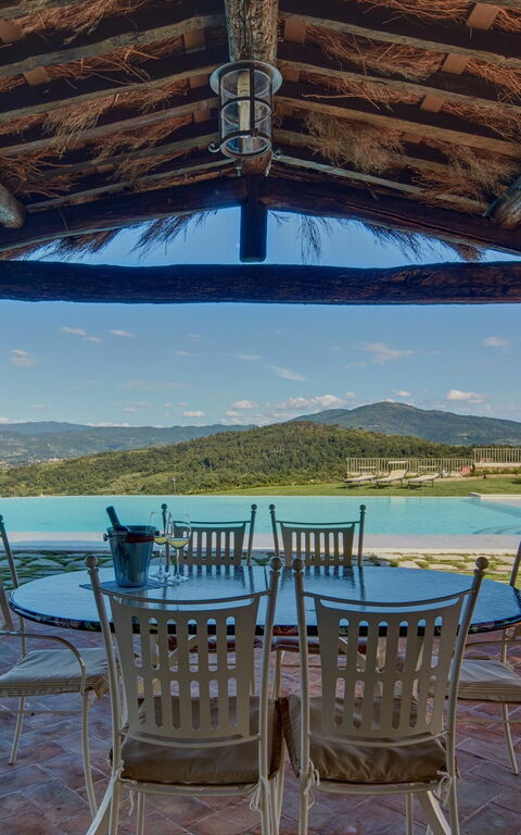 Villa Agazzi: Balkon / Terrasse / Patio, Schwimmbad