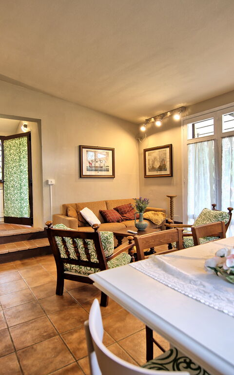 Casa Ovile: Esszimmer, Wohnzimmer