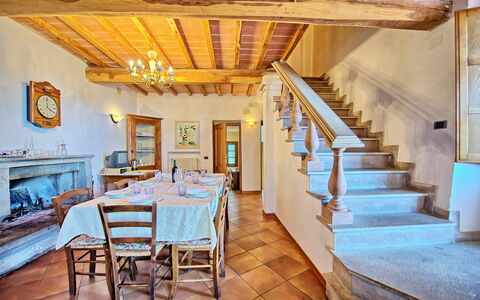 Unterkunft Fienile: Esszimmer, Wohnzimmer