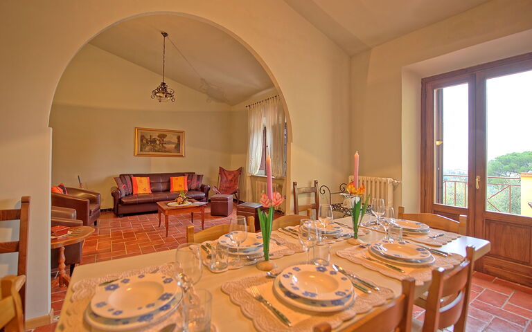 Villa Gloria: Esszimmer, Wohnzimmer