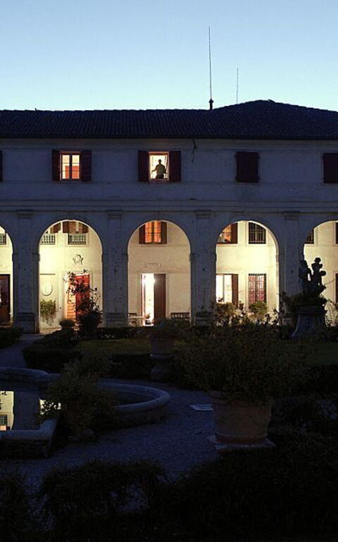 Ca' Marcello: Draussen