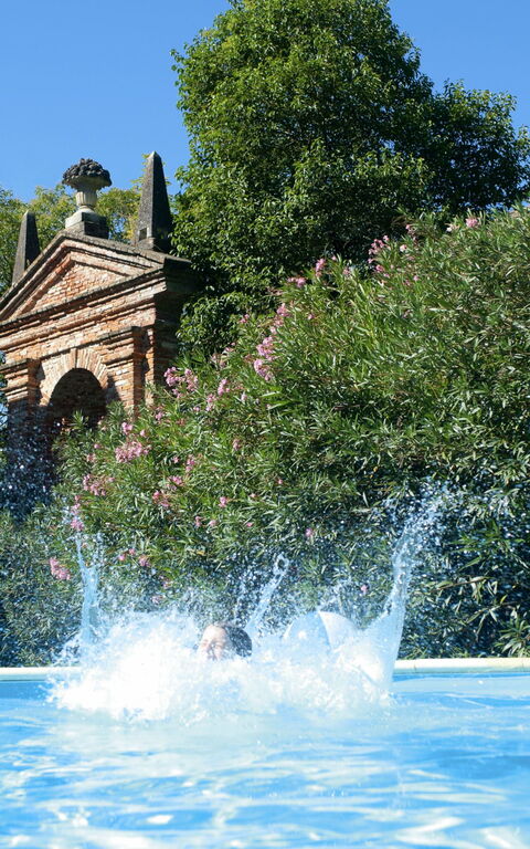 Ca' Marcello: Draussen, Schwimmbad