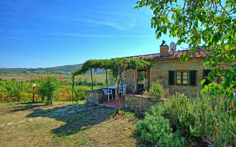 Scerfio: Außen, Garten