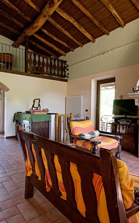 Villa Il Nido: Esszimmer, Wohnzimmer