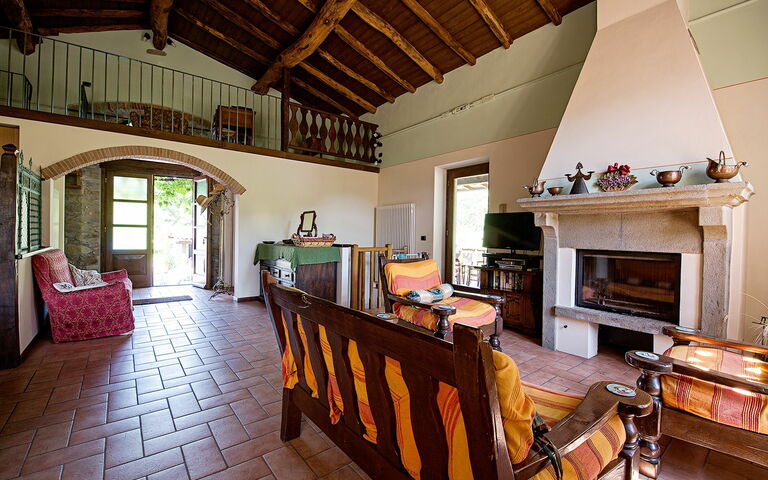 Villa Il Nido: Esszimmer, Wohnzimmer