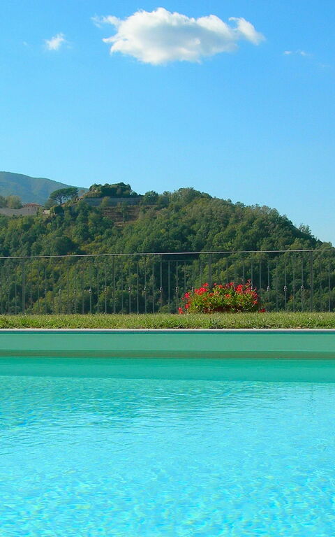 Villa Saida: Draussen, Schwimmbad